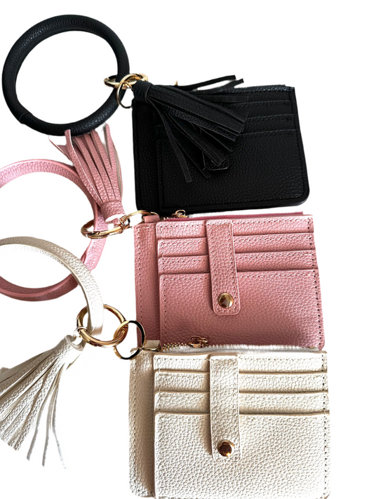 Keychain wristlet wallet